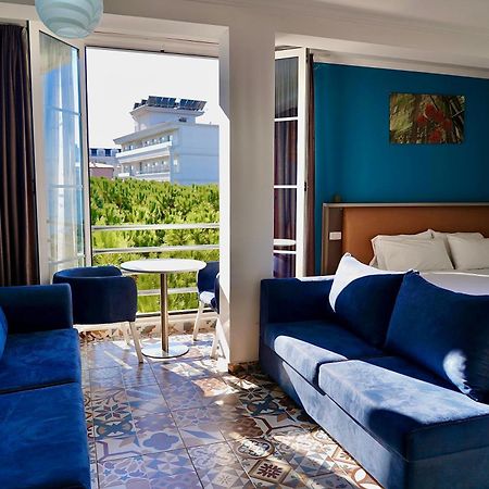 Hotel Monaco & Garden Golem  Bagian luar foto